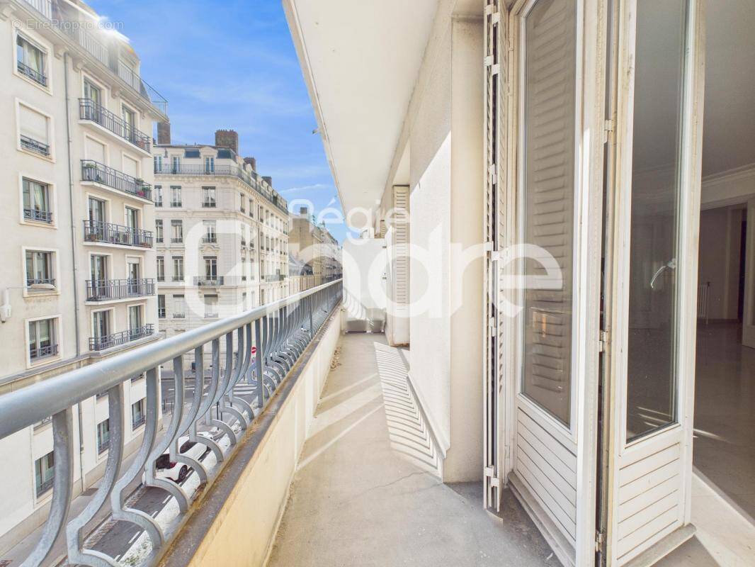 Appartement à LYON-6E