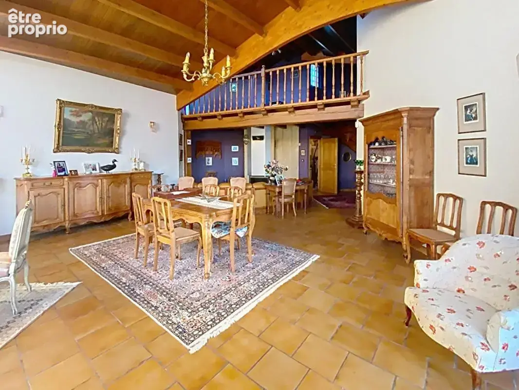 EXCLUSIVITE Maison de  5 pièces  avec dépendance/ local d'activité  de  3 pièces de 55 m2 - photo 3
