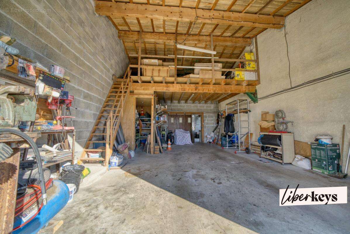 Maison à ASNIERES-LA-GIRAUD