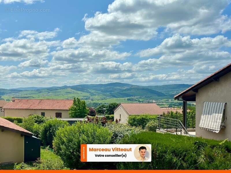 Maison à CHARNAY-LES-MACON