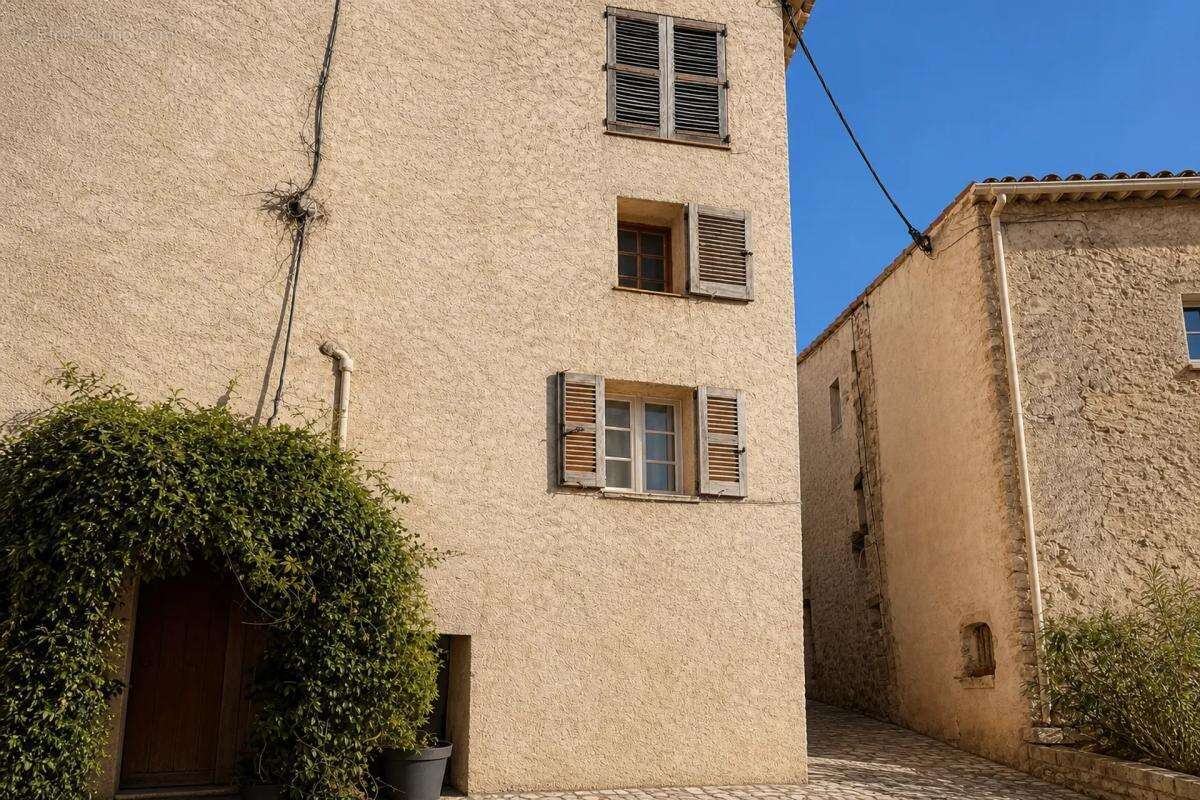 Maison de 3 pièces de 115 m² située à Bargemon - photo 9