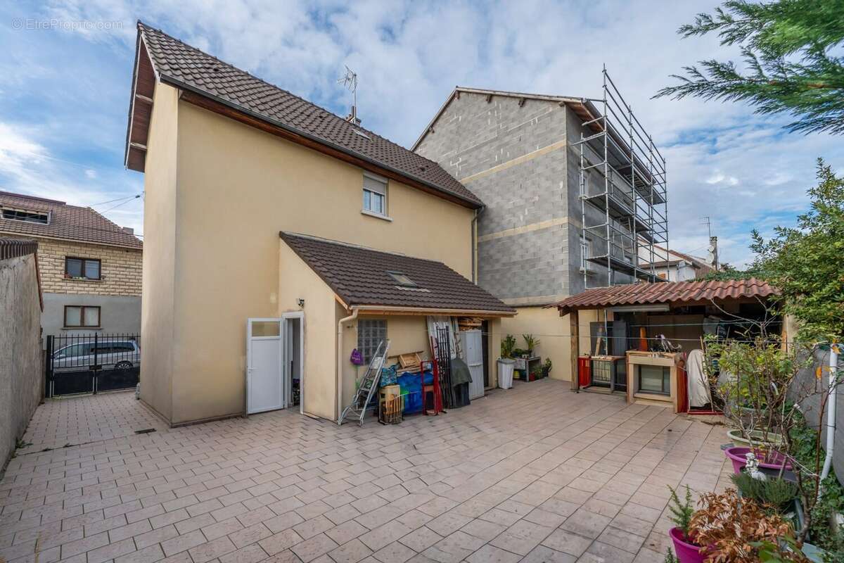 Maison à SAINT-DENIS