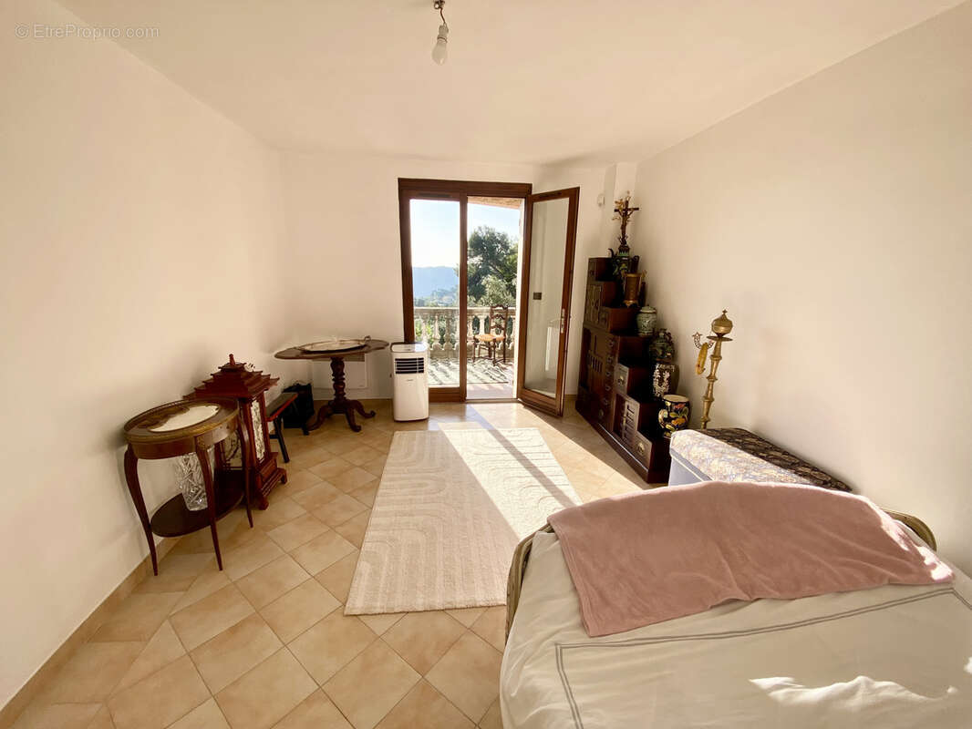 Maison à CARROS