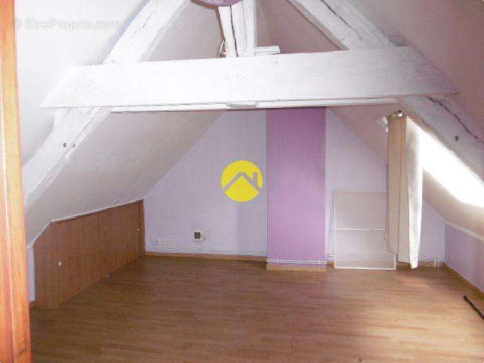 Maison à OULCHES