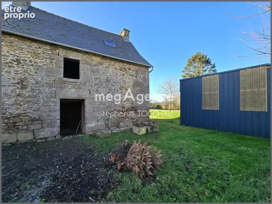 Ancienne bâtisse en pierre à rénover – Grand terrain – Beau potentiel - photo 14