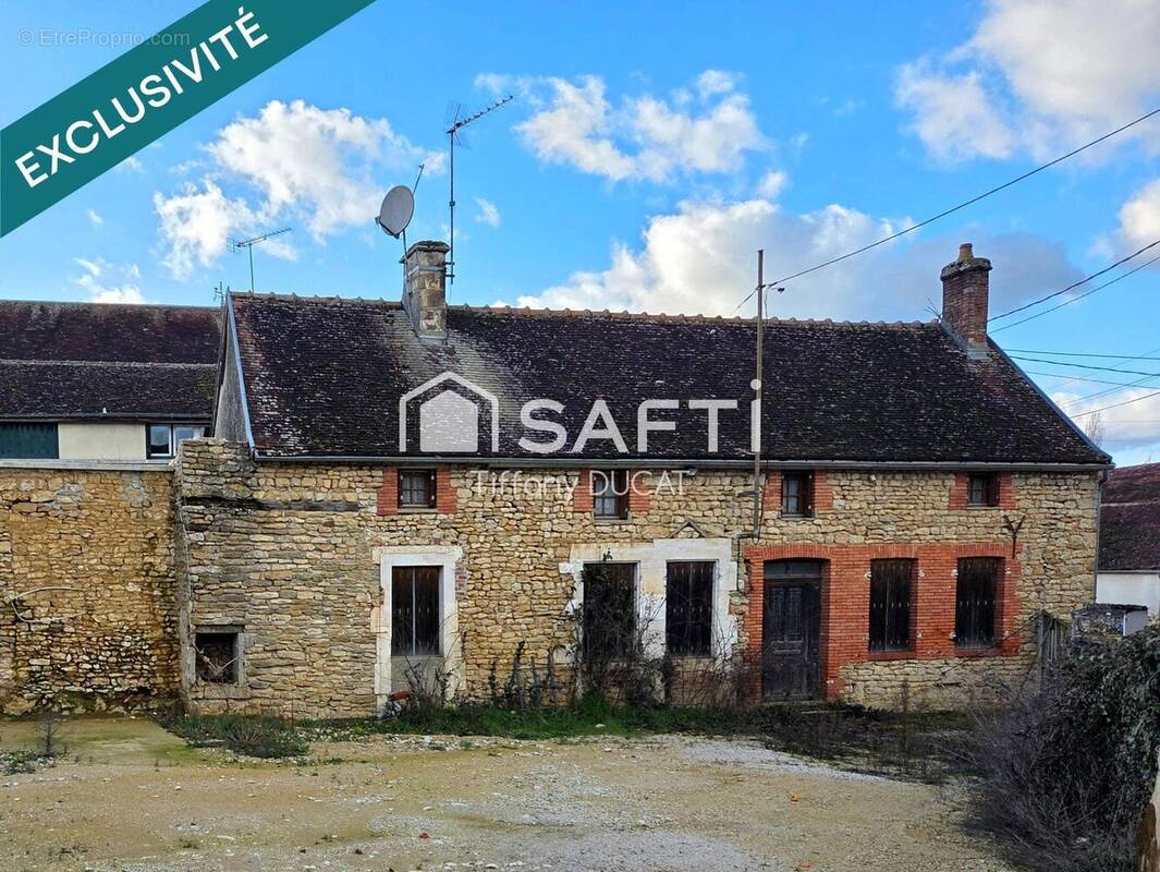 Photo 1 - Maison à COUSSEGREY