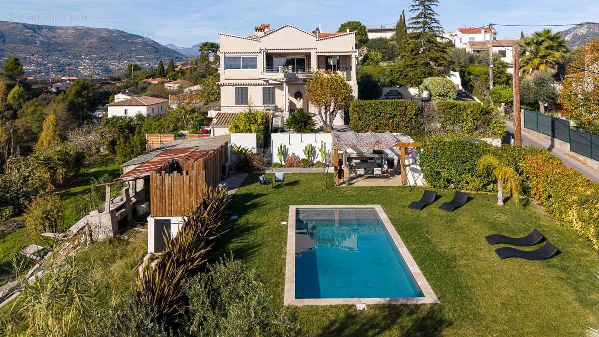 Maison à COLOMARS