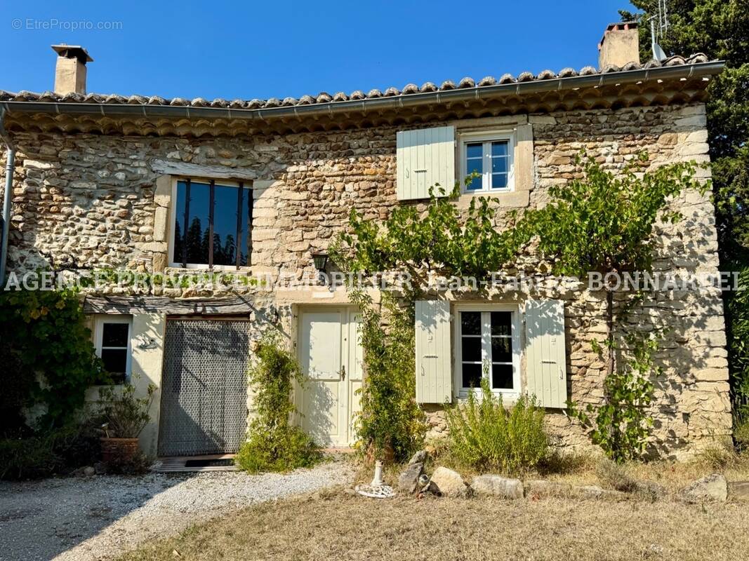 Maison à GRILLON