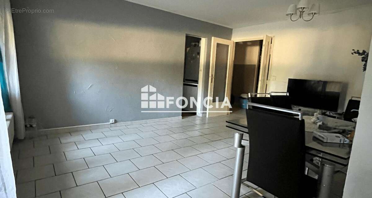 Appartement à SURVILLIERS