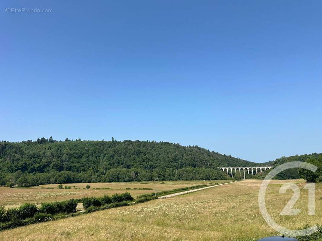 Maison à MONTREUILLON