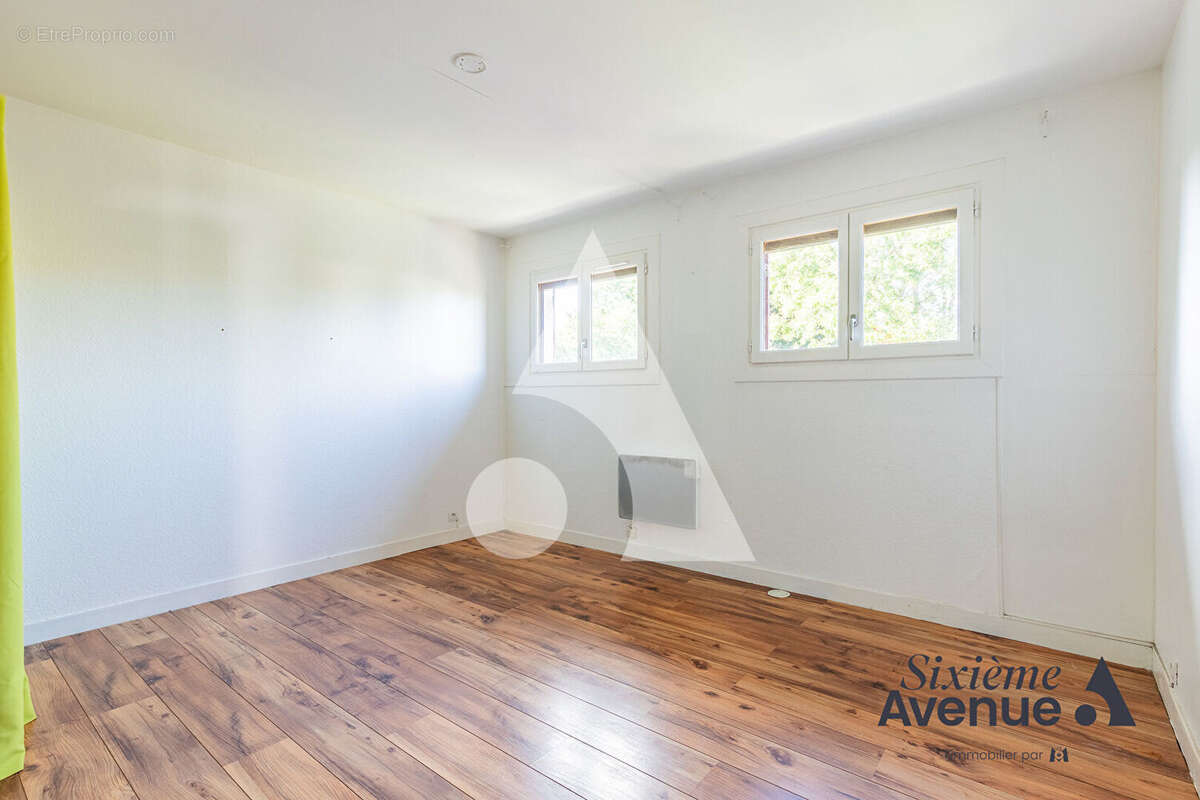 Maison à SAINT-GERMAIN-LES-ARPAJON