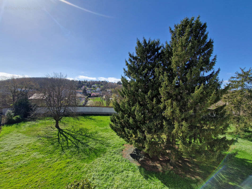 Appartement à BRIGNAIS