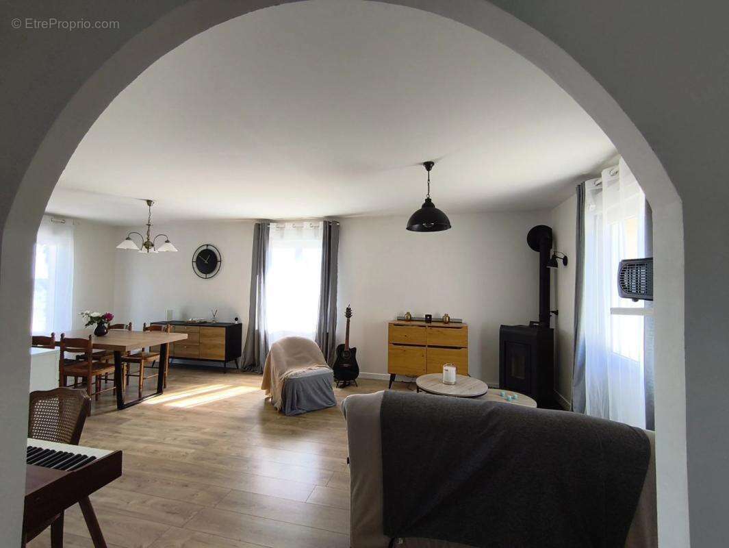 Maison 104 m² à Brillevast  - photo 3