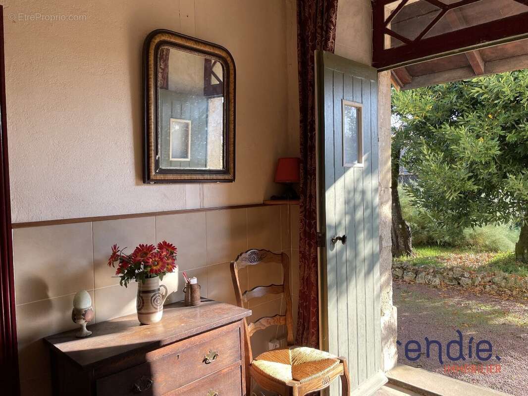 Maison à MARNES
