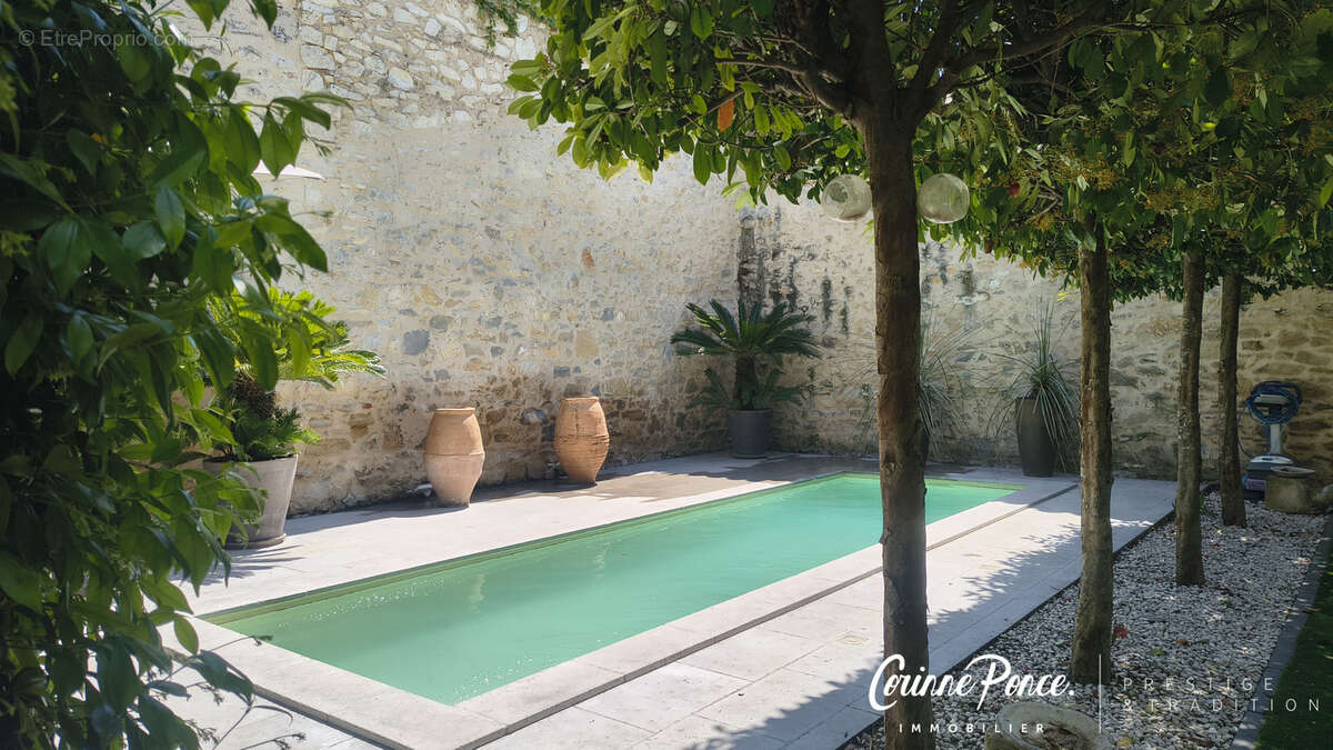 Maison à NIMES