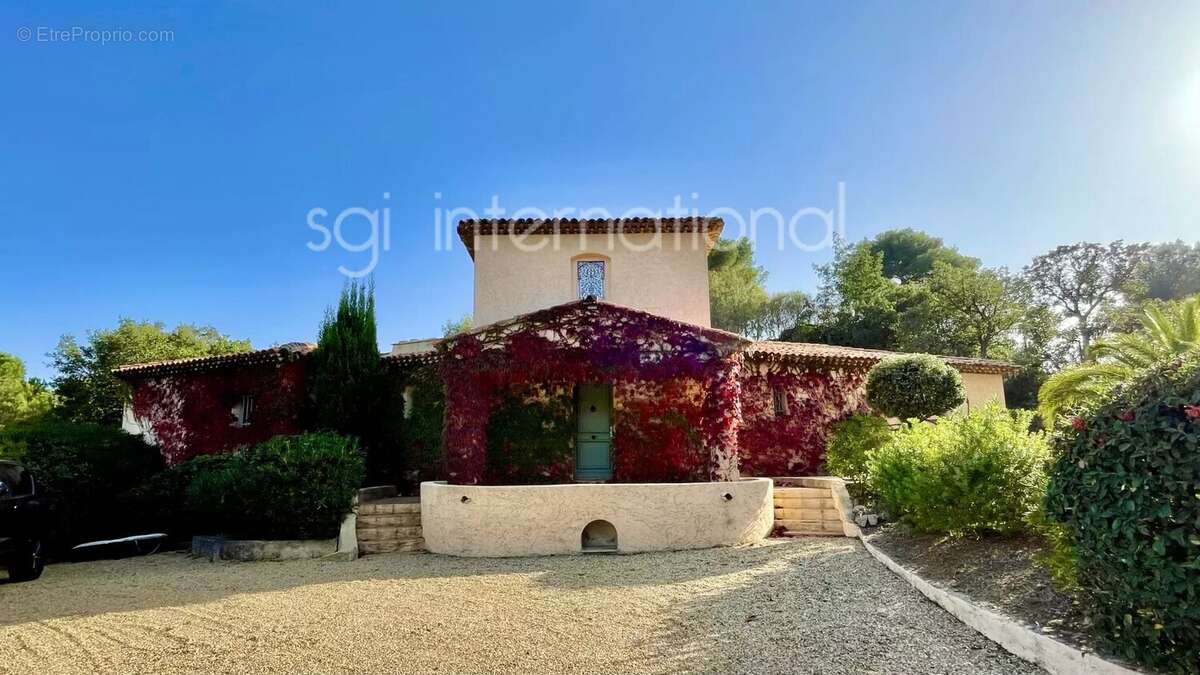 Maison à LA CROIX-VALMER
