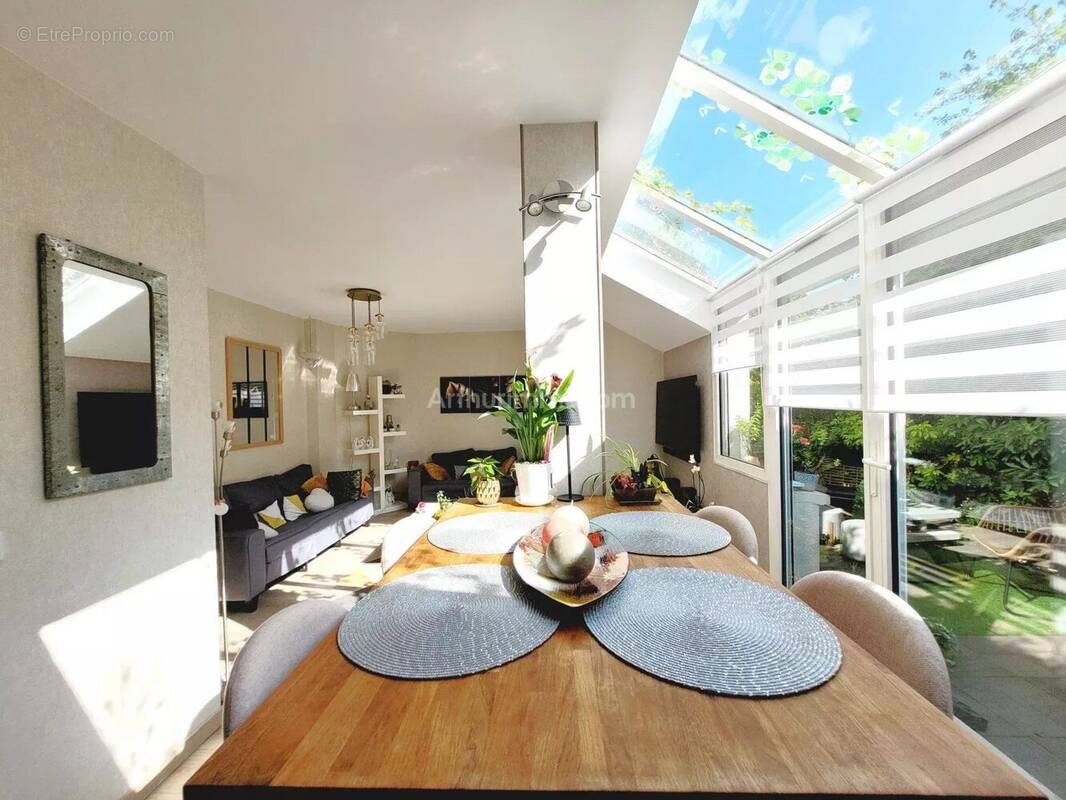 Appartement à LE PLESSIS-ROBINSON