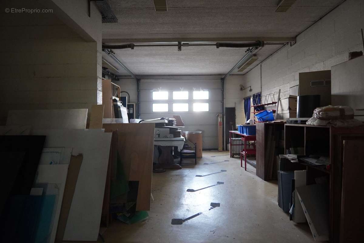 Commerce à ROMAINVILLE