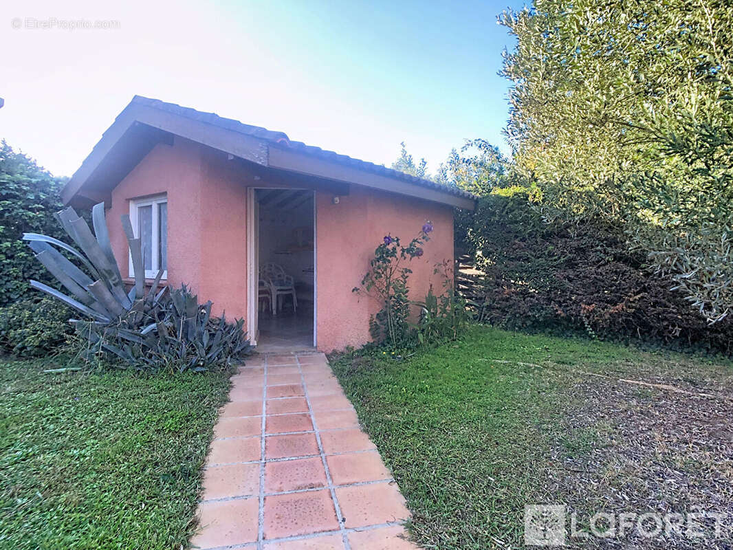 Maison à RAMONVILLE-SAINT-AGNE