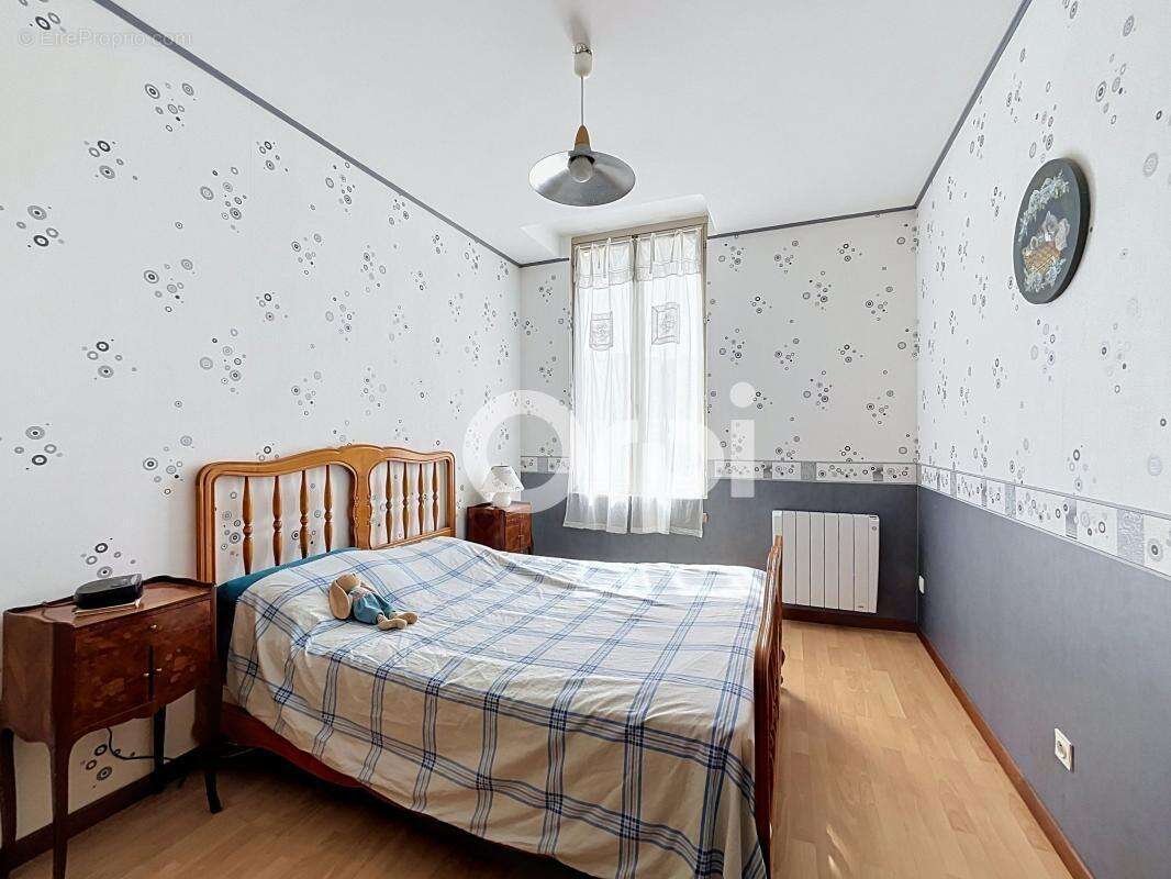 Maison 122 m² Bury - photo 5