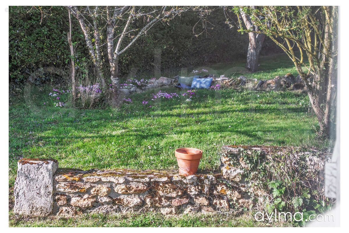 Maison à SAINT-NOM-LA-BRETECHE