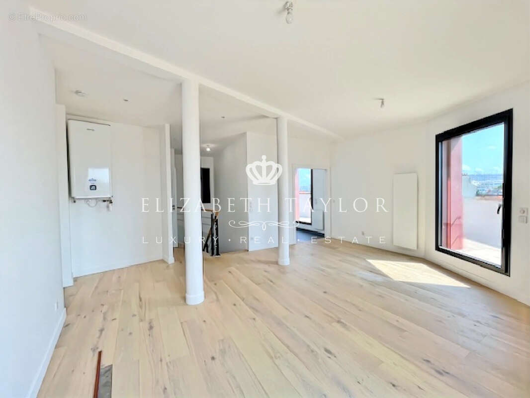 Duplex rooftop - vue panoramique - ascenseur - hyper centre malakoff - photo 7