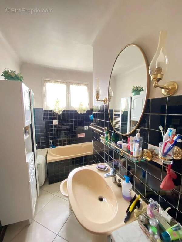 Maison à ECHIROLLES