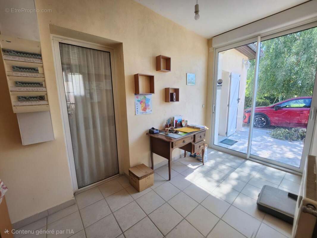 Maison 130 m² à Cazaubon  - photo 9