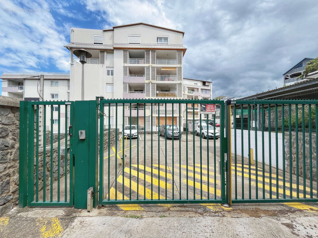 Appartement à SAINT-DENIS