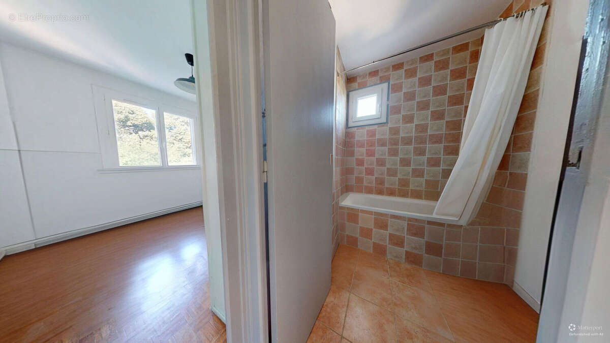 Appartement 3 pièces de 68,21 m2 secteur Palais des Sports - photo 6