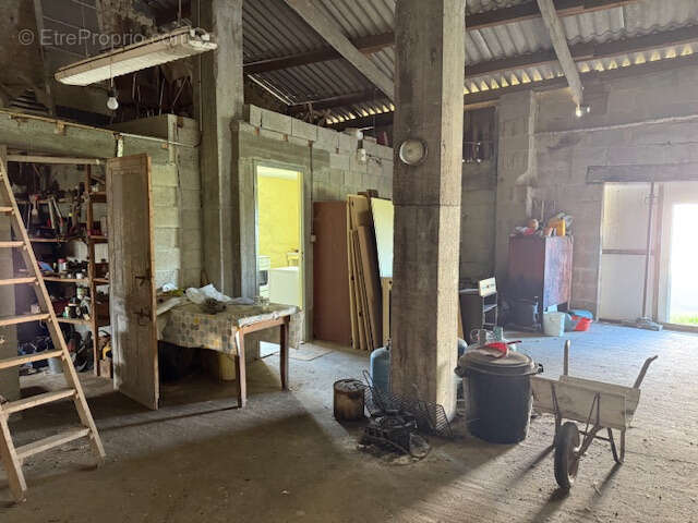 Maison à SAINT-THOMAS-DE-CONAC