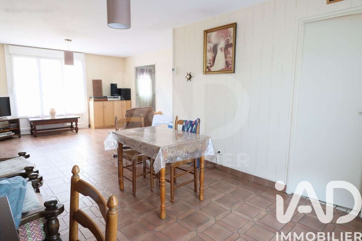 Photo 2 - Maison à EVIN-MALMAISON