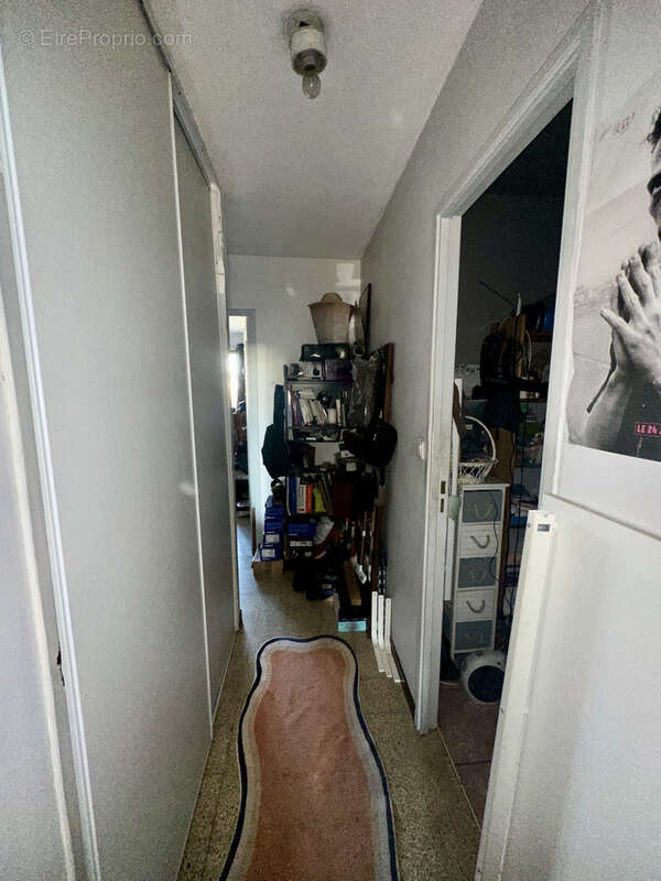 Appartement à MARSEILLE-3E