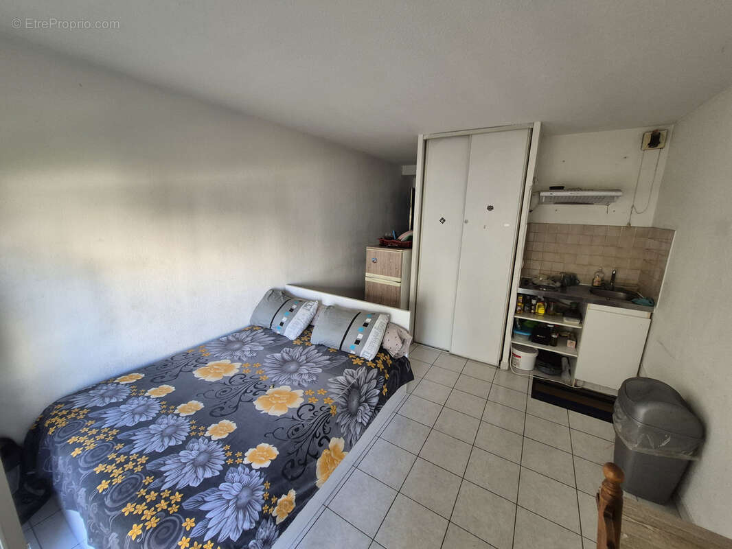 Appartement à MARSEILLE-5E