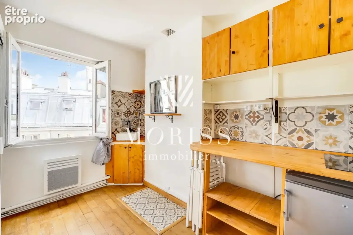 Studio - dernier etage - 75018 paris - photo 2
