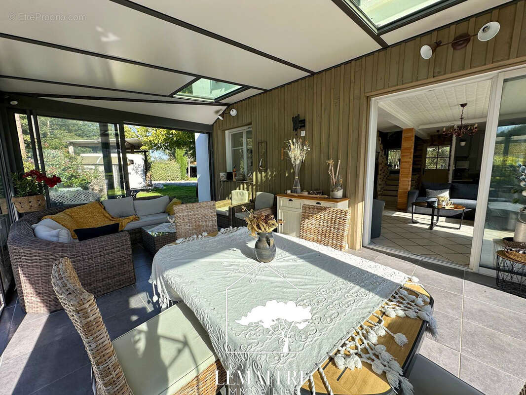 Maison à LES MATHES