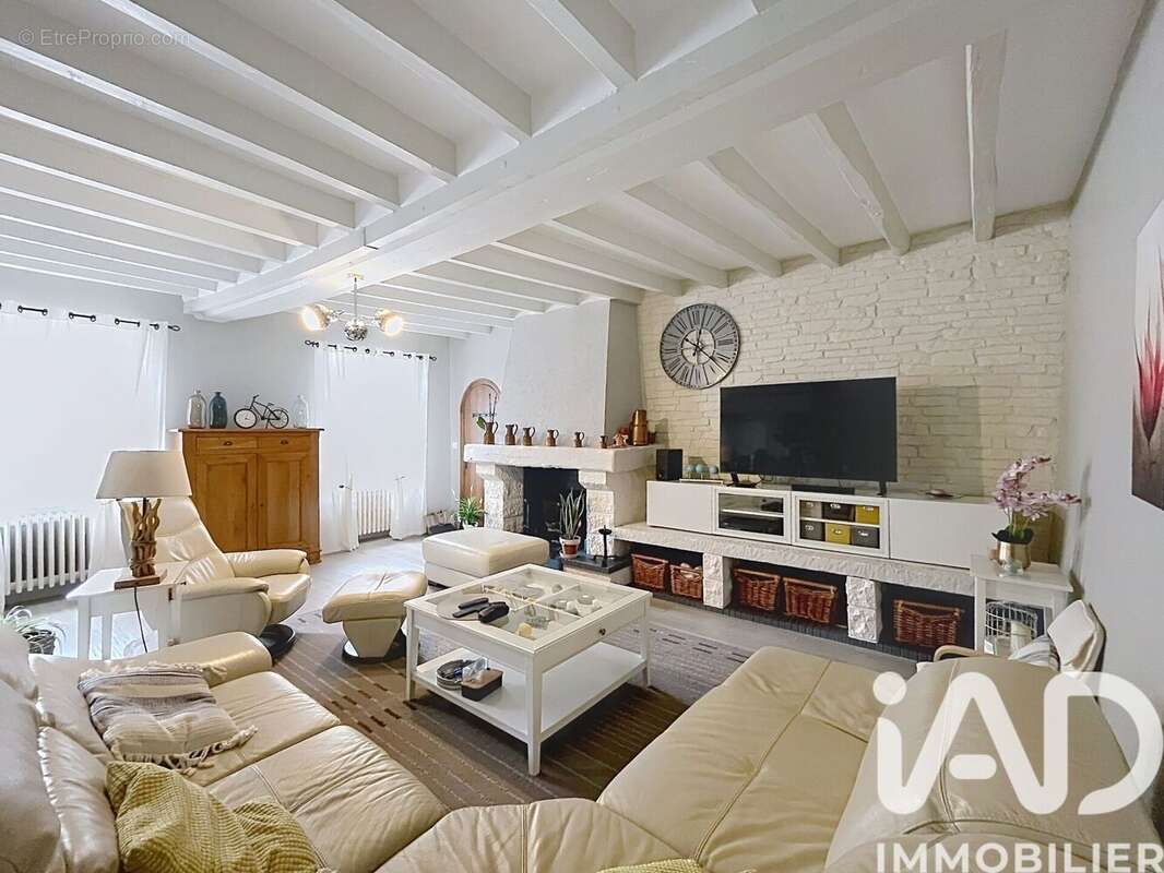 Maison 230 m² à Villevoques  - photo 6