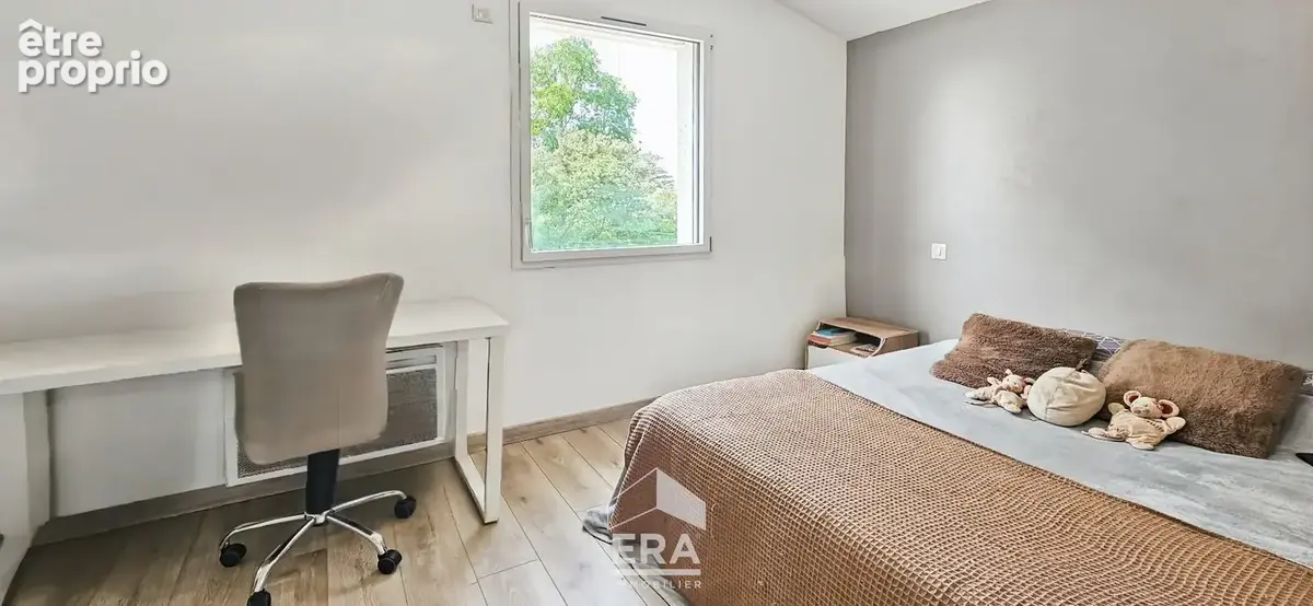 EYSINES 33320 - Maison familiale 200m²  5ch +  bureaux - 850 m² de parcelle - Calme - Garage, Jardin - photo 10