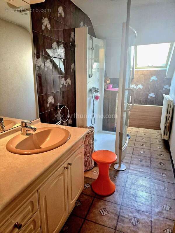 Maison à LA BOURBOULE