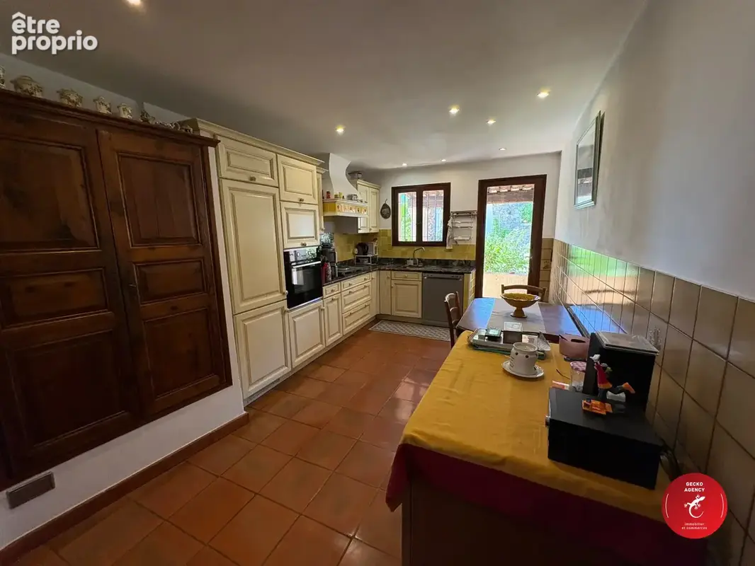 Maison 7 pièces 166 m² à vendre à Callas (83830) - photo 8