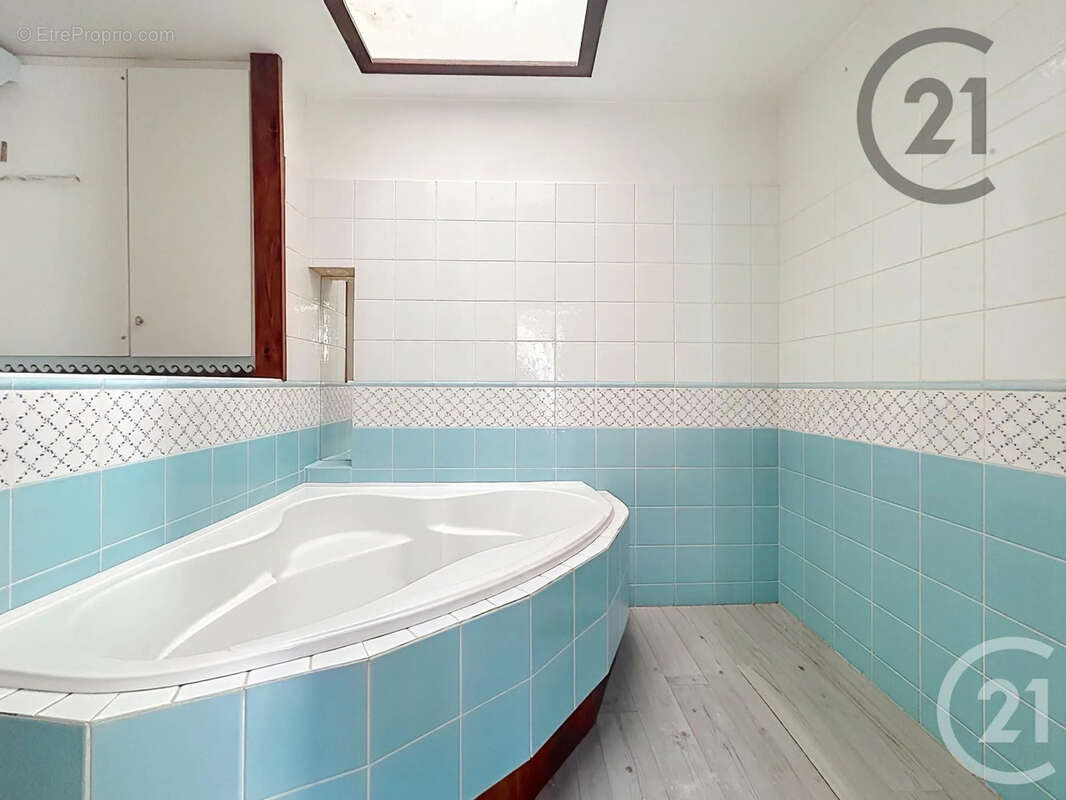 Appartement 108 m² à Fontainebleau  - photo 18