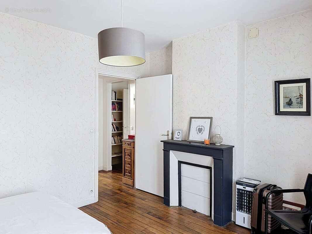 Maison à PARIS-17E