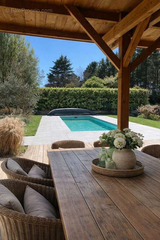 Maison à LA FOUILLOUSE