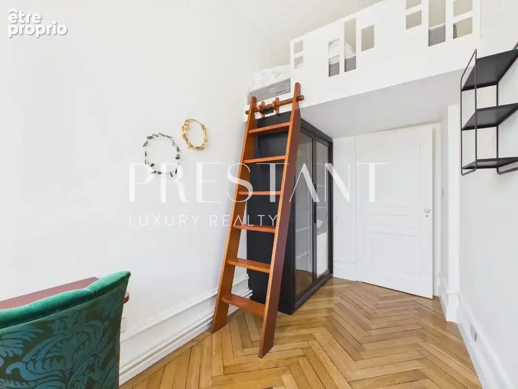 Triangle D'Or - Appartement haussmanien 95m² - photo 20