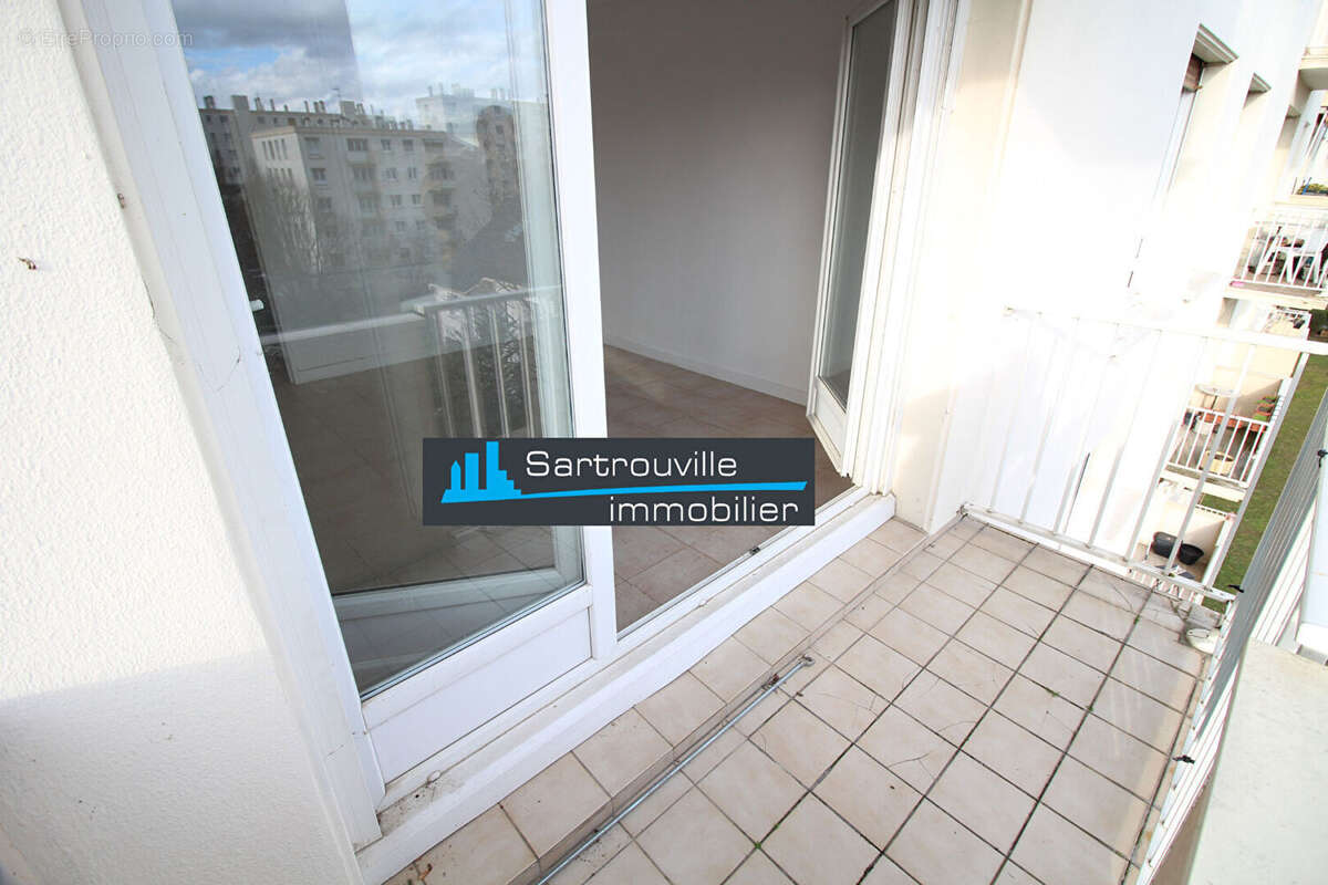 Appartement à HOUILLES