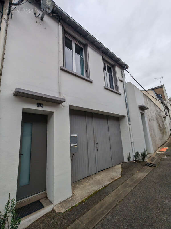 Maison à SAINT-GEREON