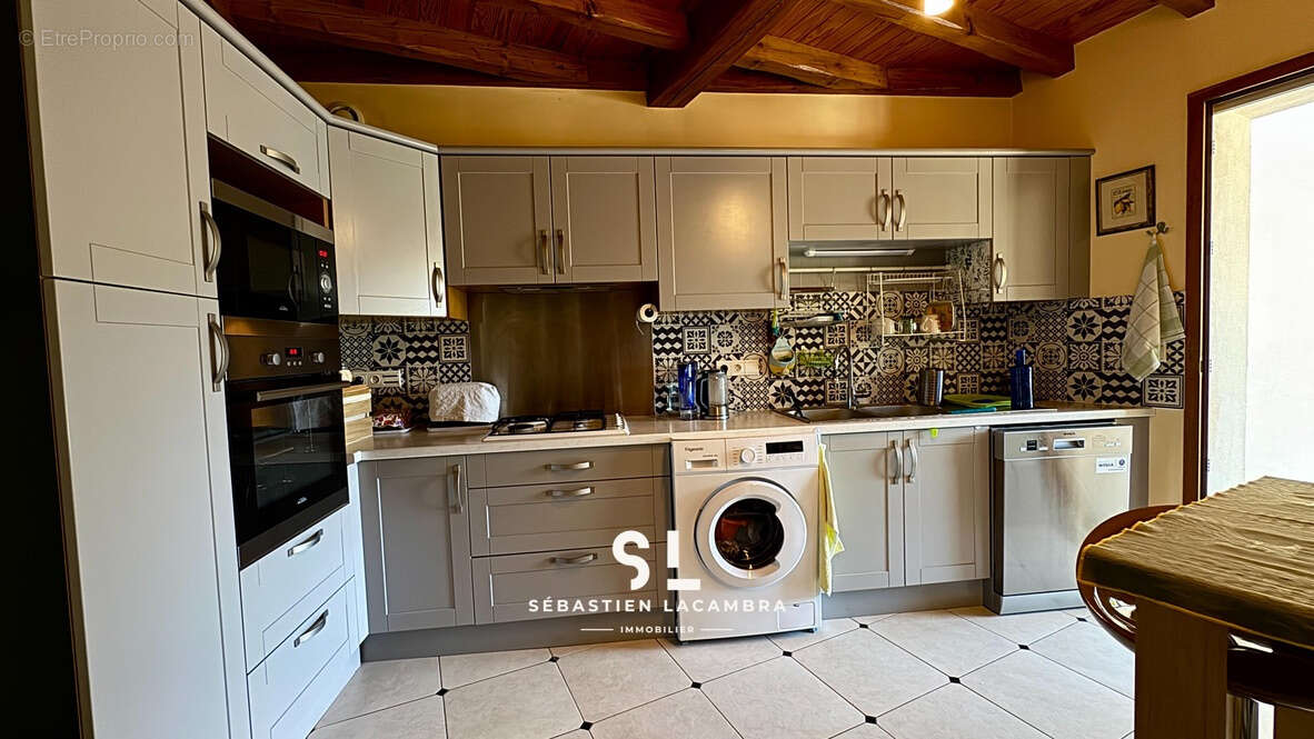 Maison à LISLE-SUR-TARN