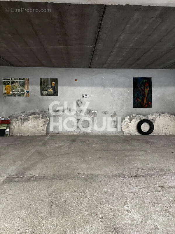 Parking à JUVISY-SUR-ORGE