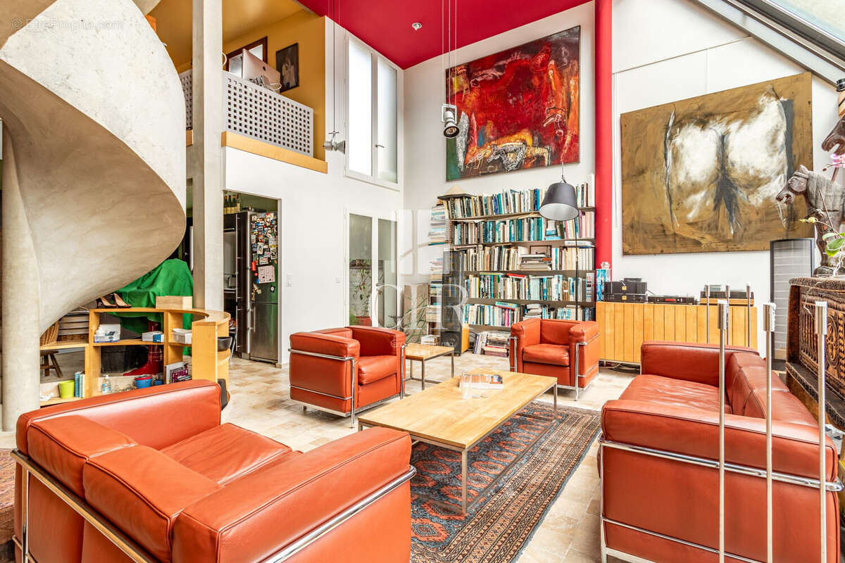 Appartement à PARIS-11E