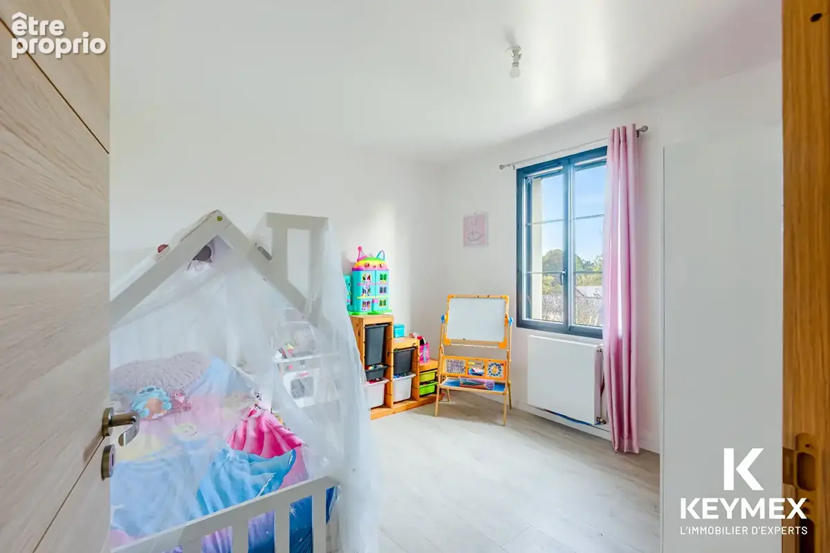 Jouy-le-moutier village maison 2022 ,162 m²,8 piéces,5/6 chambres jardin plat 450 m² - photo 17